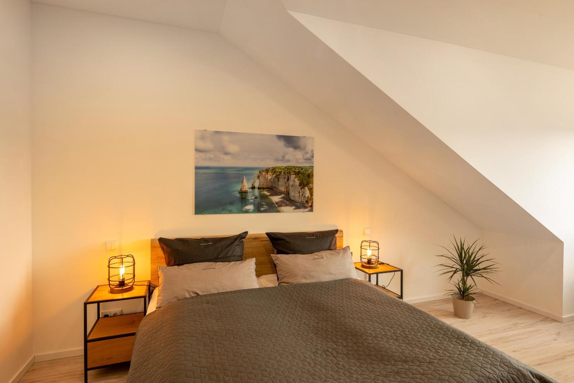 Sweethome - *